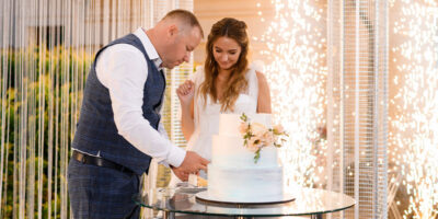 انتخاب اندازه کیک عروسی بر اساس تعداد مهمانان